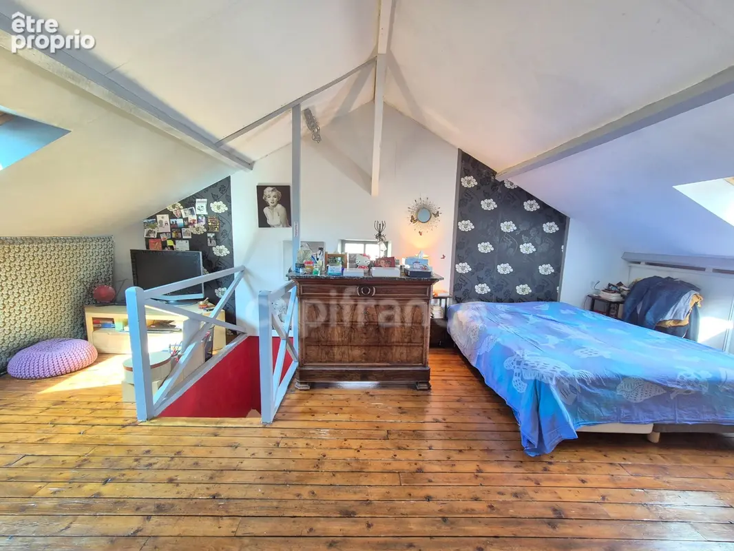A vendre ETAMPES (91), Proche centre-ville, Charmante Meulière de 5 pièces sur sous-sol avec cour et garage - photo 17