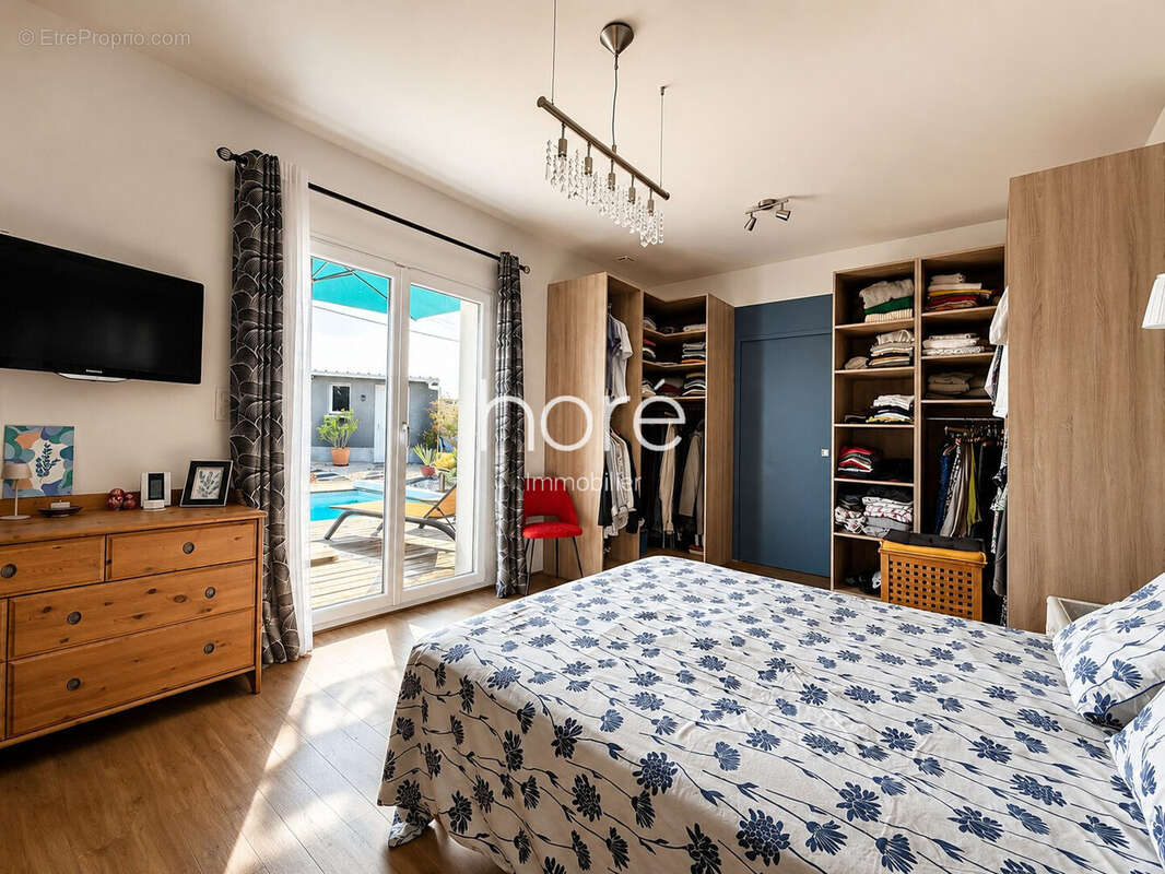 Maison 168 m² à Chassy  - photo 6