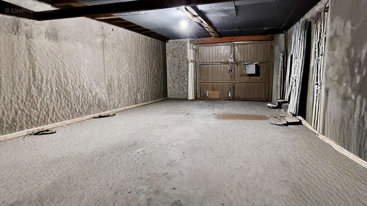 Maison à SAINT-MARTIN-LACAUSSADE