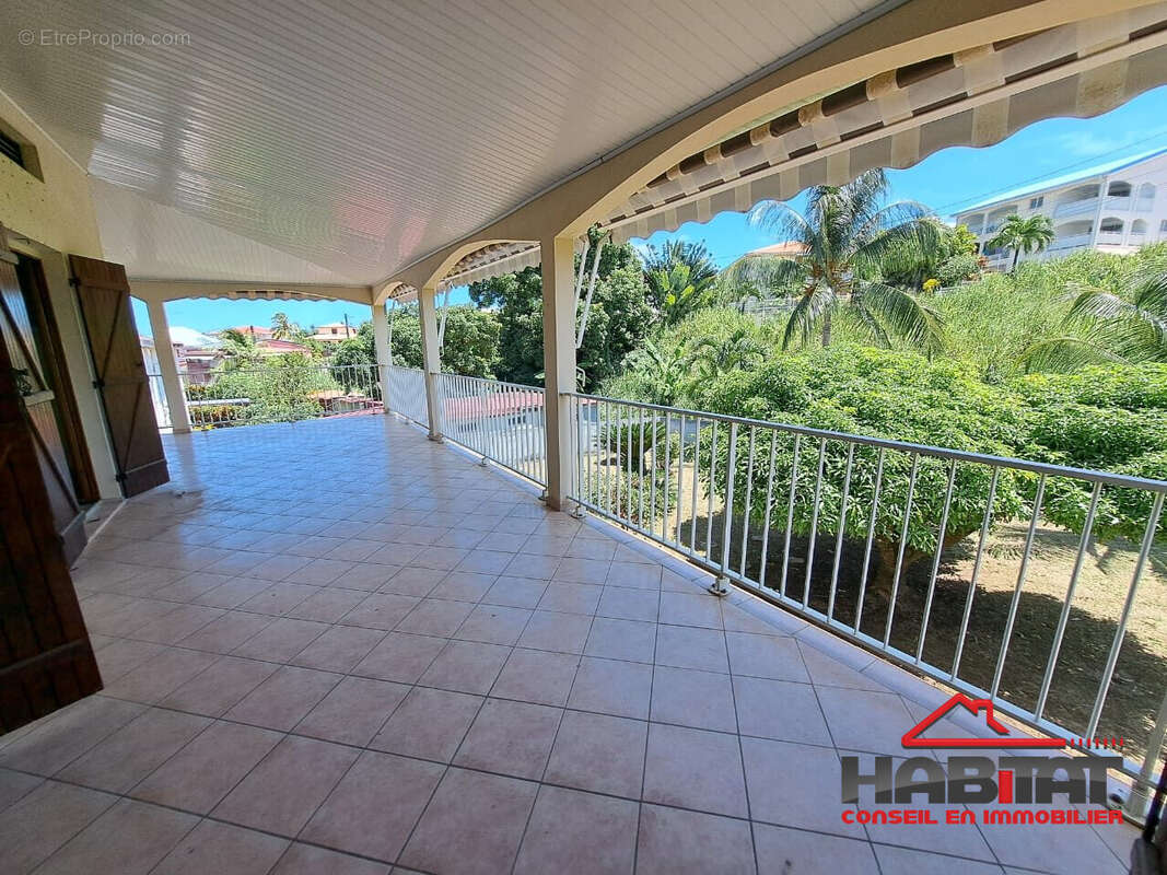 Maison à LE LORRAIN