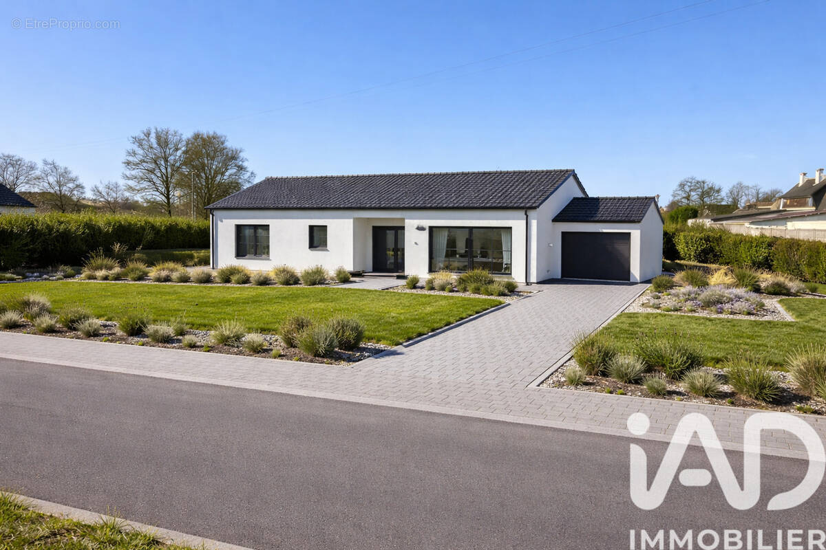 Photo 1 - Terrain à PARAY-LE-MONIAL