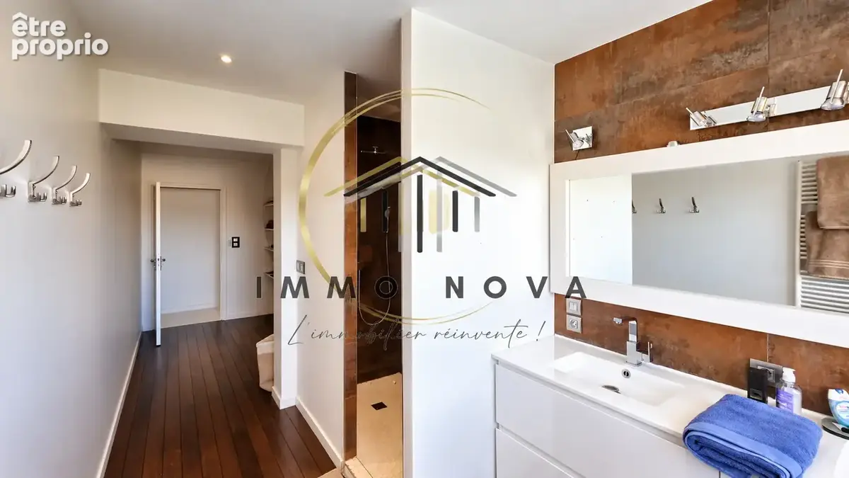 Le Cendre   Maison familiale de 168 m2 avec piscine - photo 8