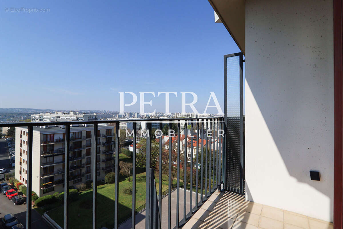 Appartement à FRESNES