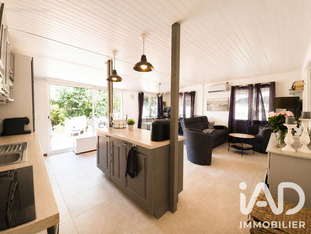 Photo 7 - Maison à ROQUEBRUNE-SUR-ARGENS
