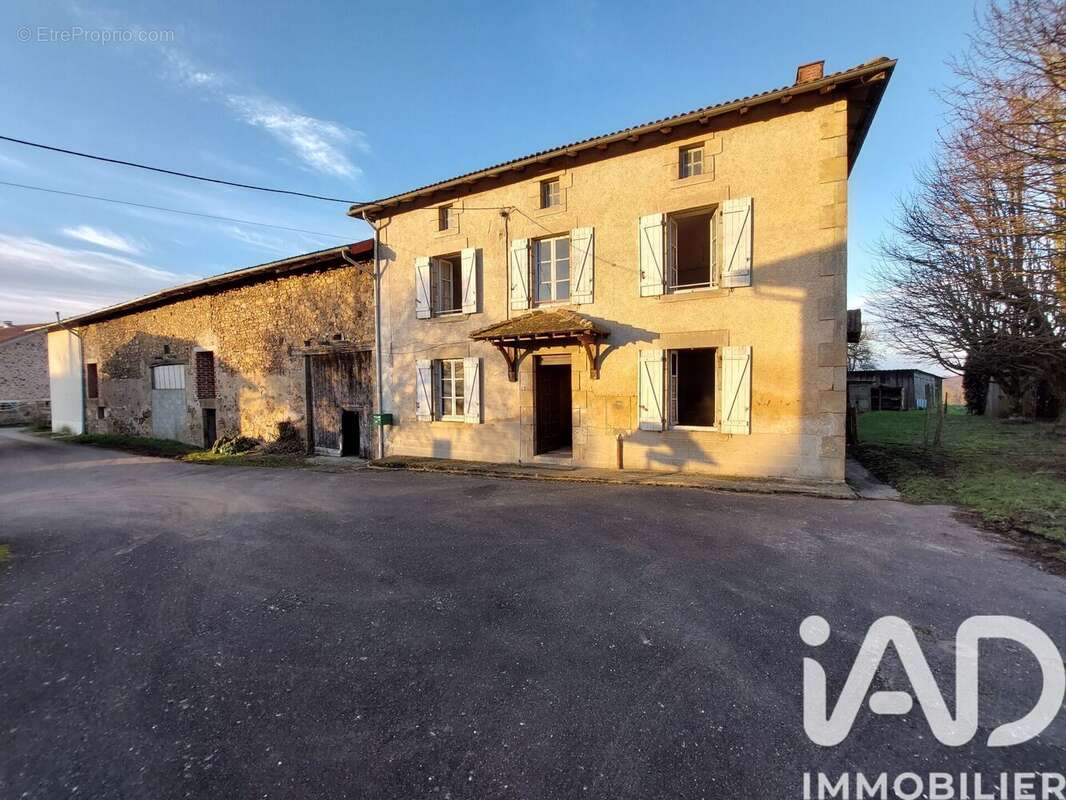 Photo 2 - Maison à SAINT-LAURENT-SUR-GORRE