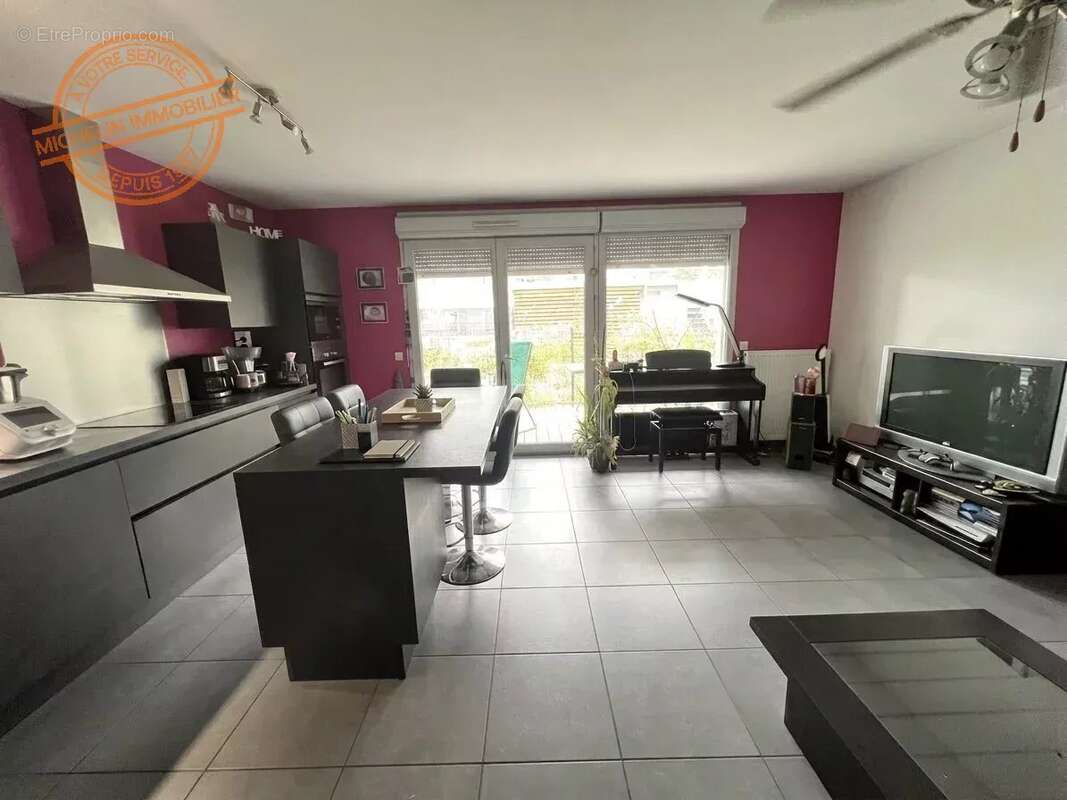 Appartement 4 pièces 82 m² à vendre à Bron (69500) - photo 2