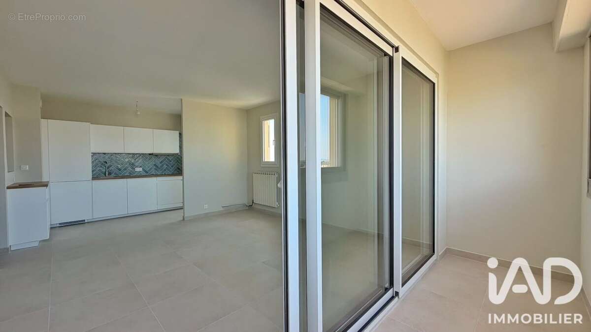 Appartement 57 m² à Hyeres  - photo 8