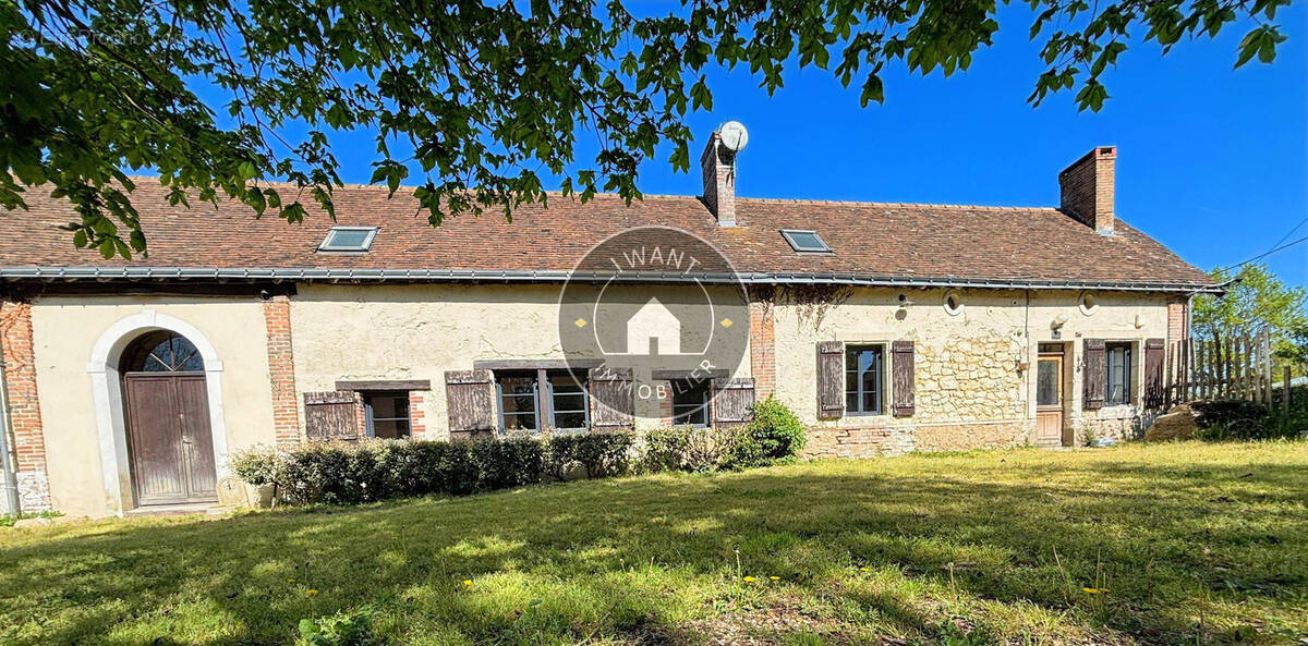 Maison à MOULIHERNE