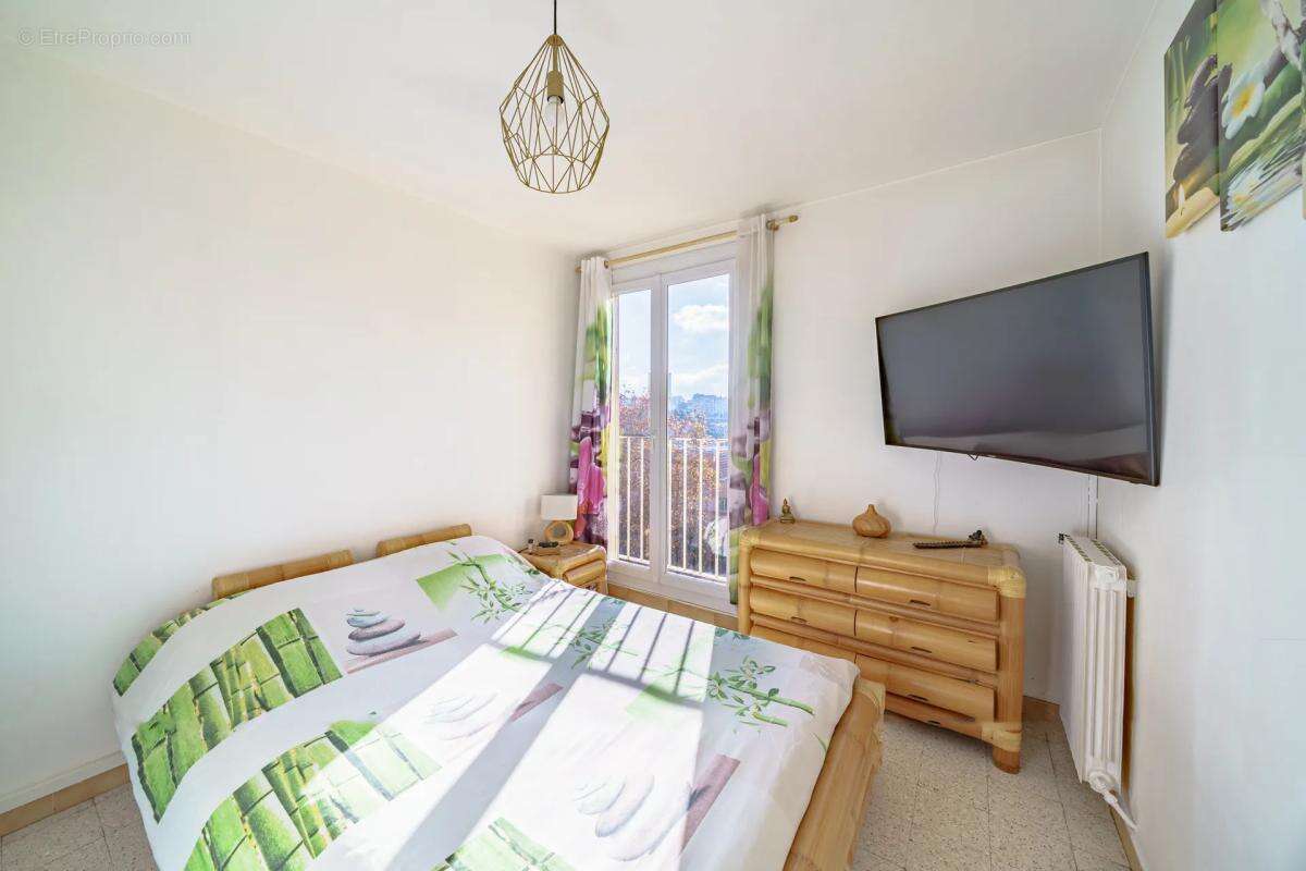 Appartement à MARSEILLE-14E