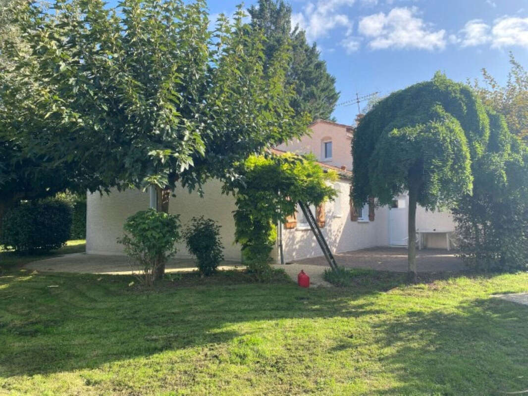 Photo 2 - Maison à SAINT-GEORGES-DE-REX