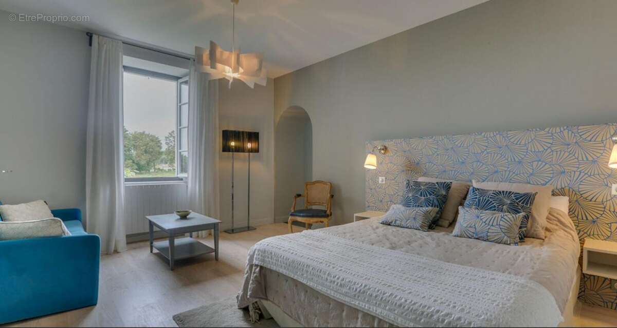 Domaine du XVIIIème siècle - 390 m2 - photo 9