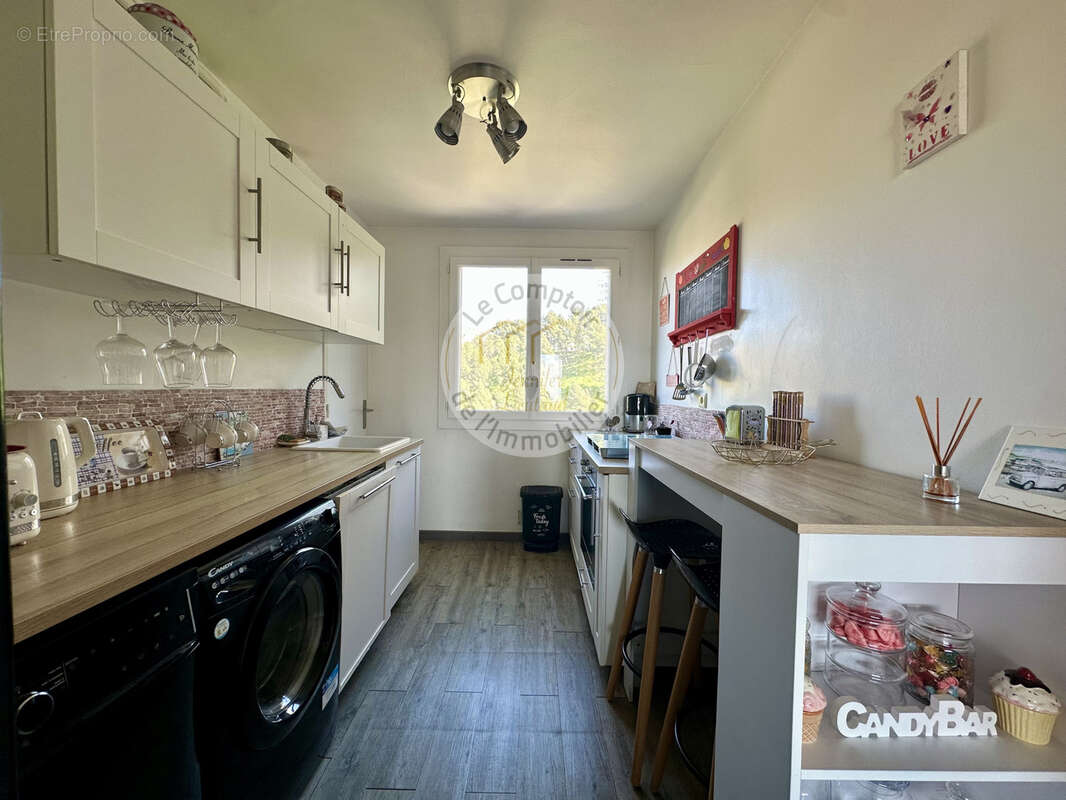 Appartement à MARSEILLE-9E