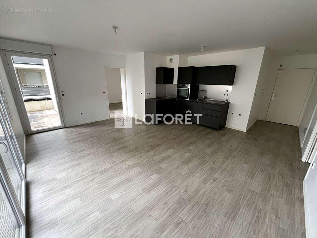 Appartement à HARDRICOURT