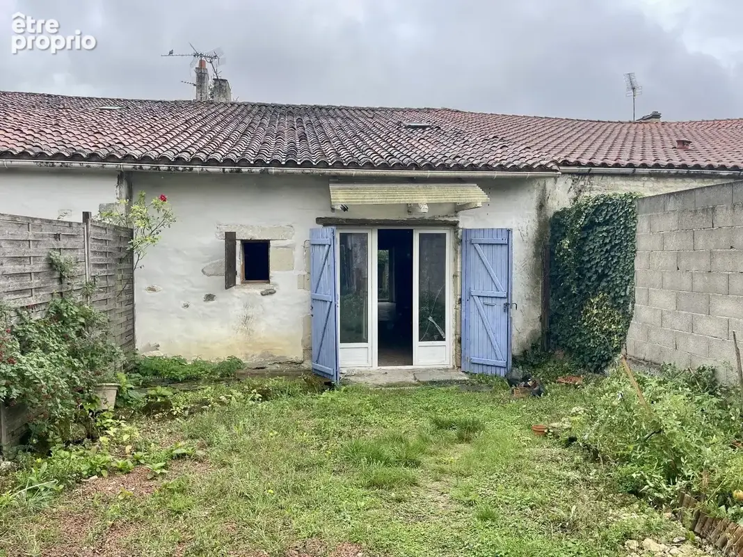2 maisons à rénover, grand terrain, bar/épicerie à pied. Surgères à 10 minutes avec TGV - photo 7