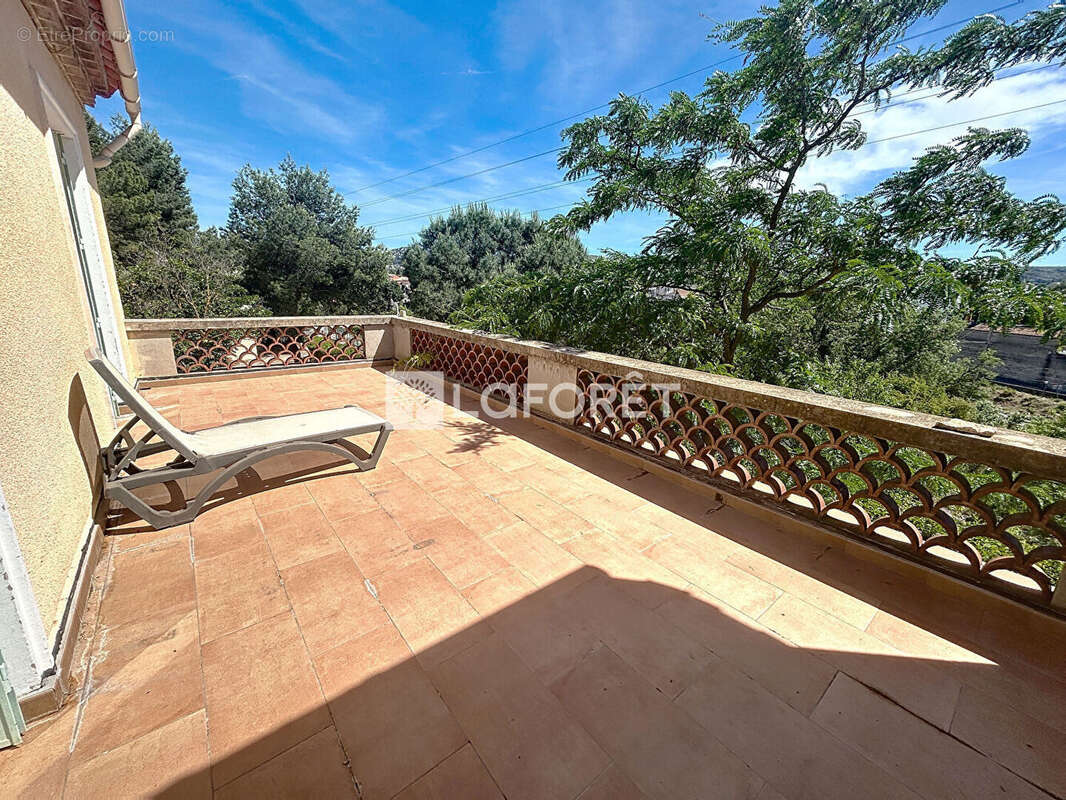 Maison à SAINT-VICTORET