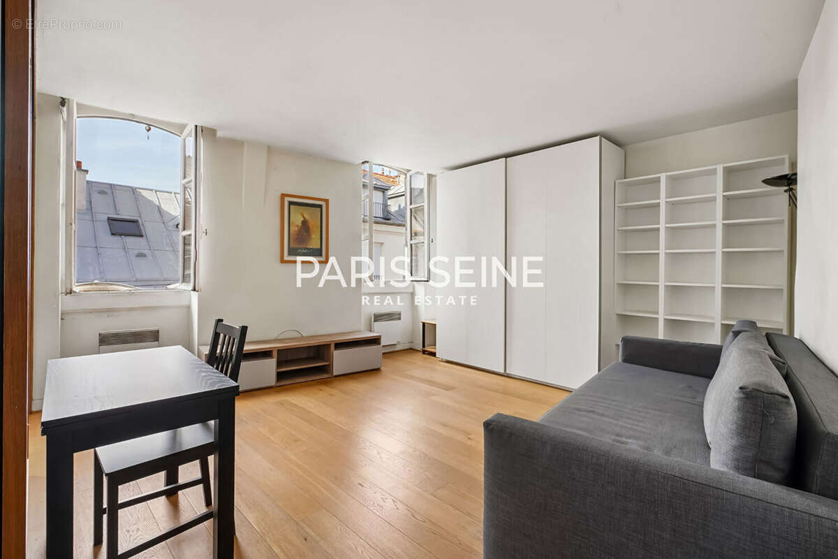 Appartement à PARIS-6E