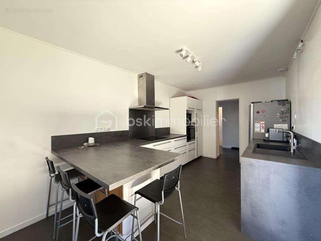 Exclusivité, PECHBONNIEU maison T6 d'environ 150m2 avec terrain de 1091m2 garage et piscine - photo 5