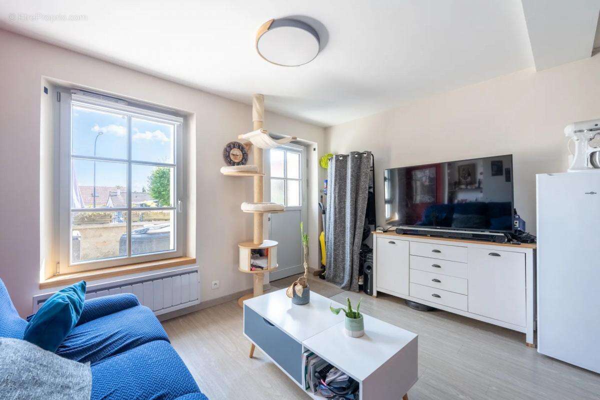 Maison à AUVERS-SUR-OISE