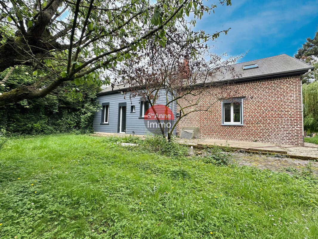 Maison à CRESSY-OMENCOURT