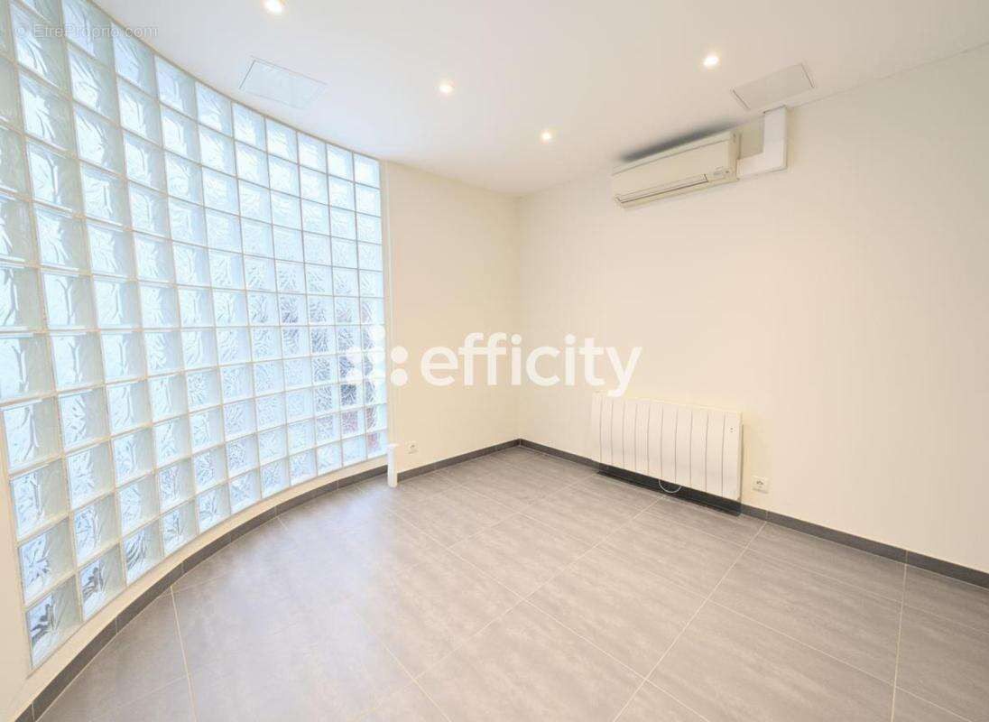 Commerce à MAISONS-ALFORT