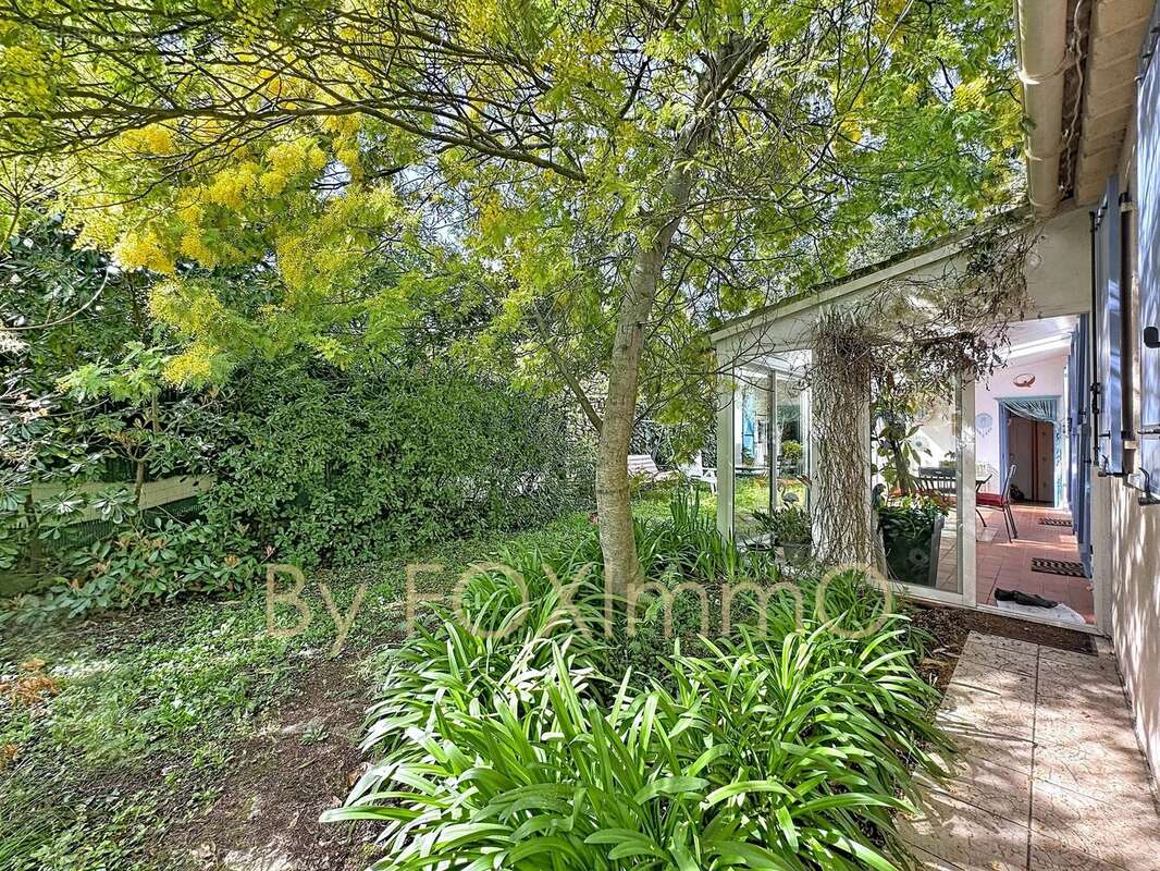 Maison à ROQUEFORT-LES-PINS