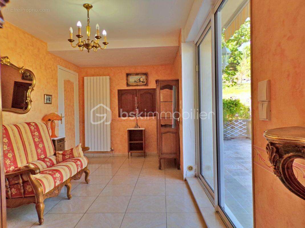  RIEUSSEC – Maison de village 144 m² – Terrain 600 m² – 4 chambres – DPE D - photo 5