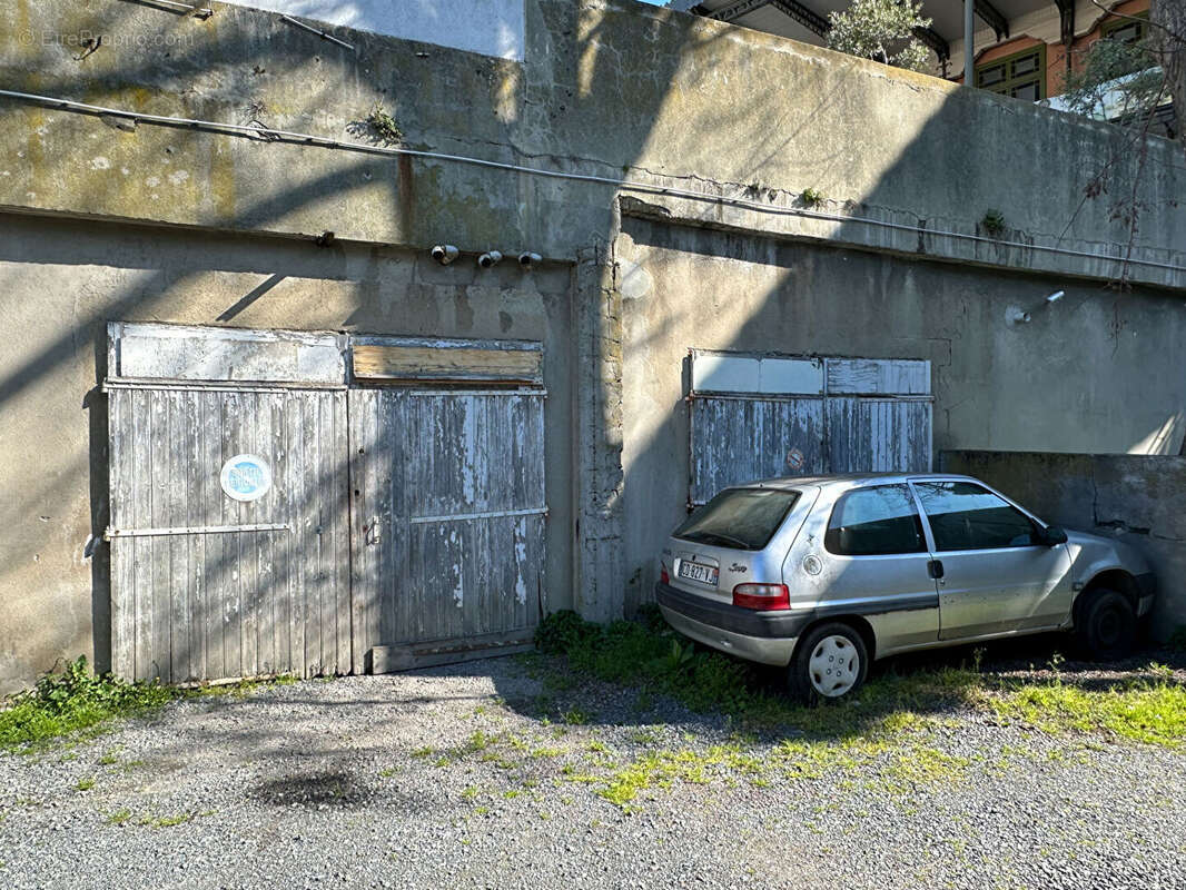 Parking à CARCASSONNE