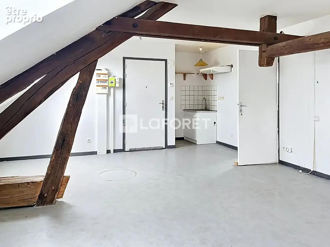 Appartement Montferrand Le Château 2 pièce(s)  42 m² - photo 3