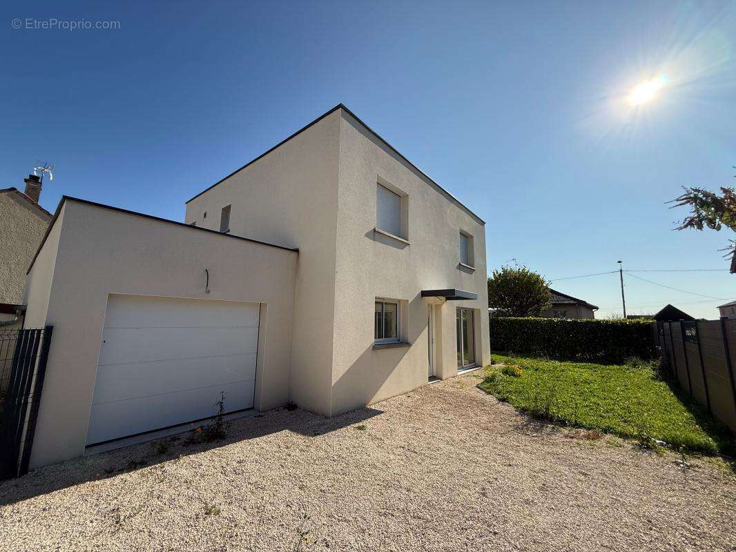 Maison à MARSANNAY-LA-COTE