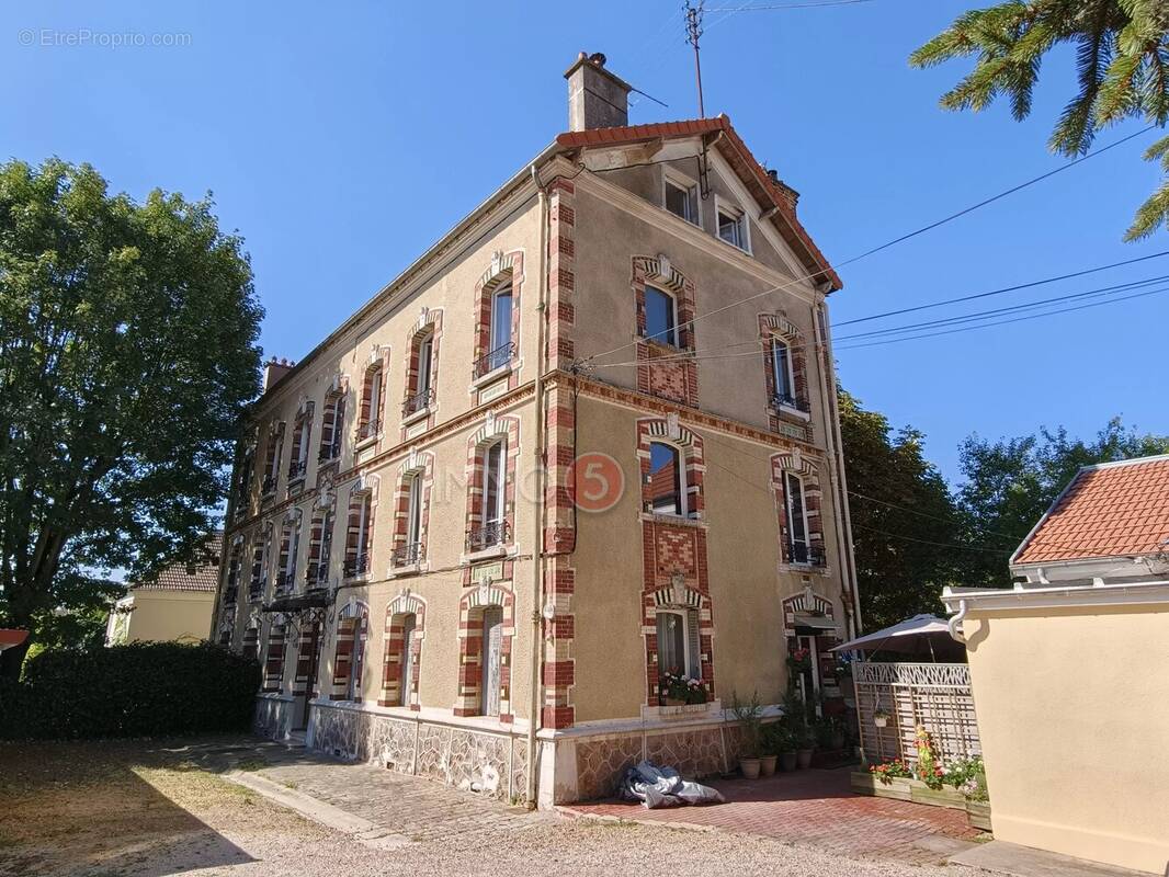 Appartement à LE RAINCY