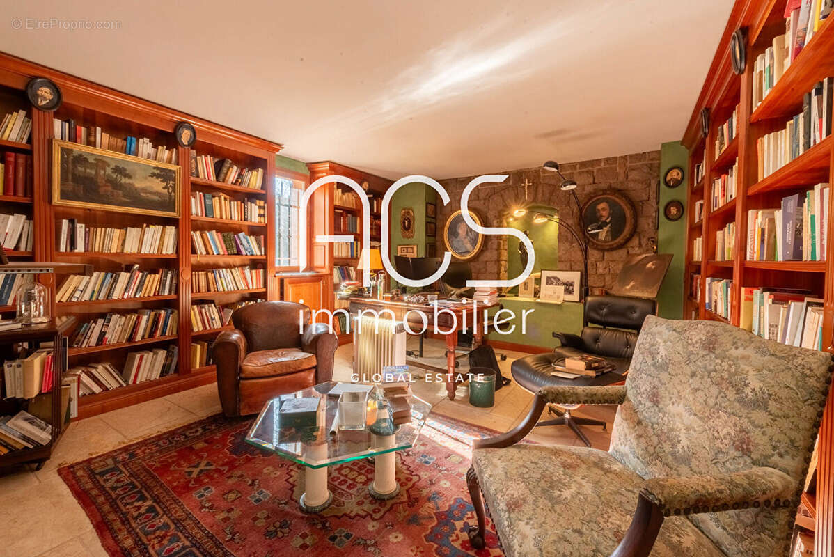 Maison à SAINT-RAPHAEL