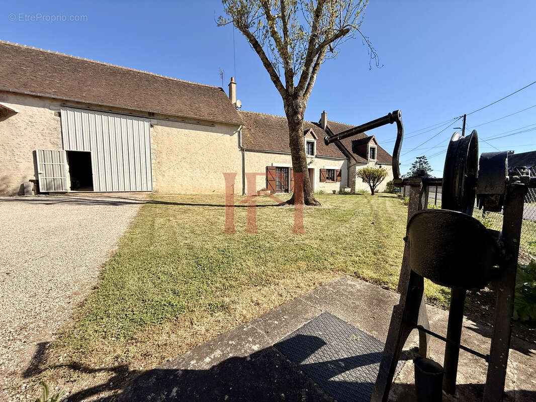 Maison à CLOYES-SUR-LE-LOIR