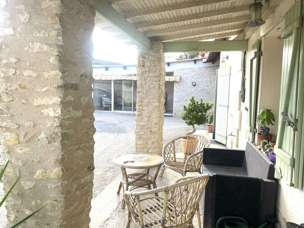 Maison à CHOUPPES