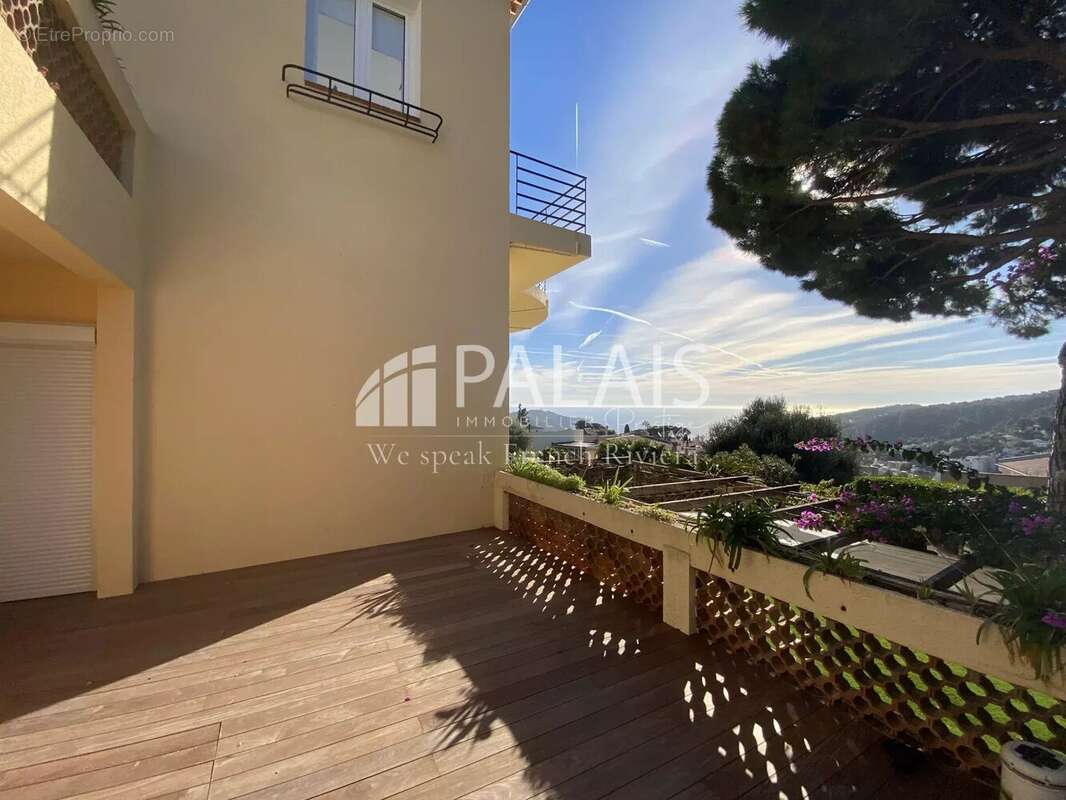 Appartement à VILLEFRANCHE-SUR-MER