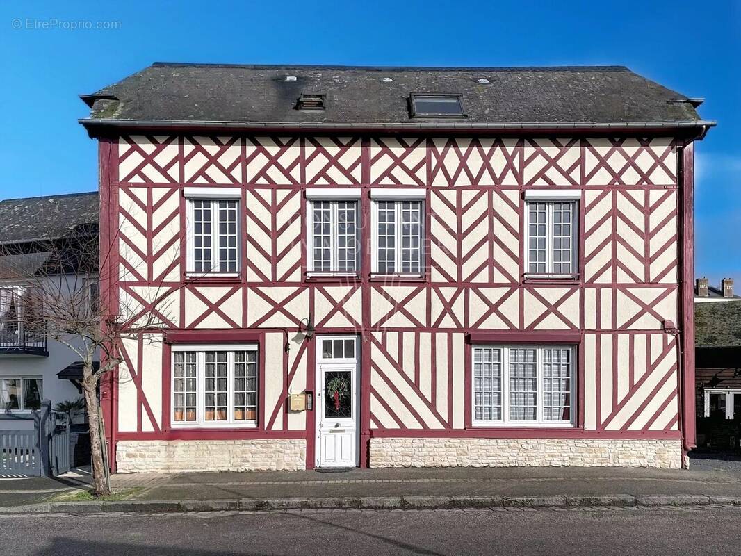 Maison à CORMEILLES