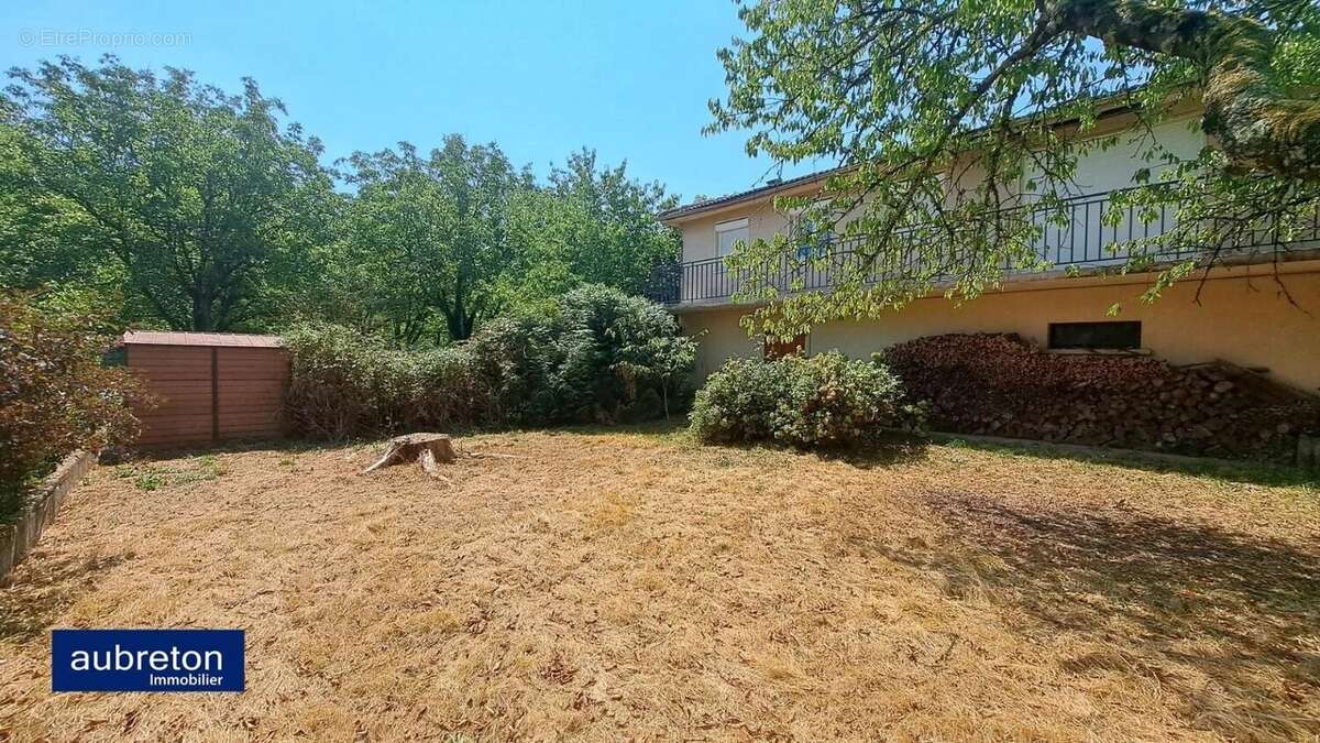 Maison 149 m² à Vinay  - photo 17