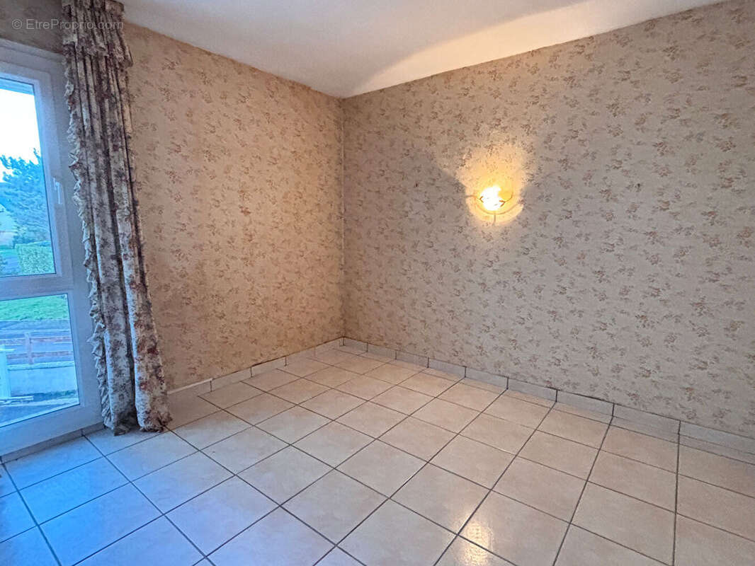 Maison à SAINT-MARCEL