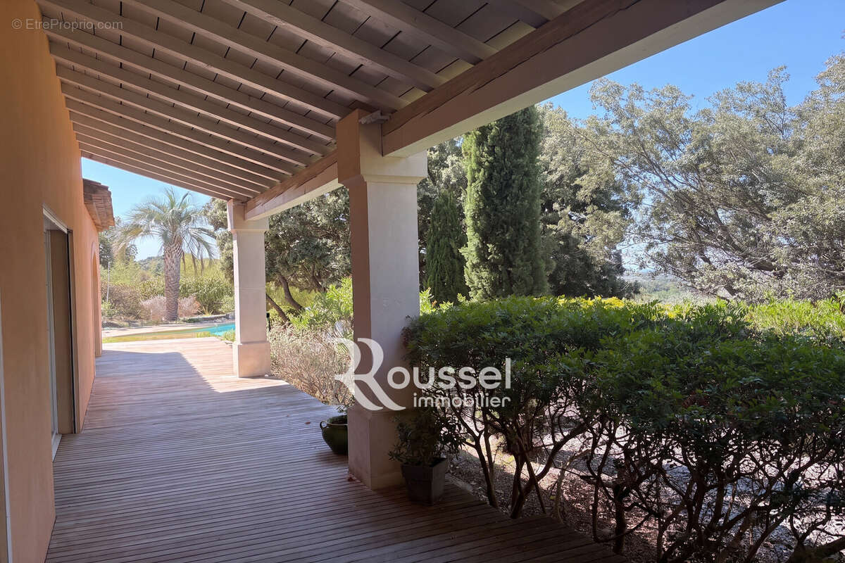 Maison 248 m² à Balaruc-Le-Vieux  - photo 4