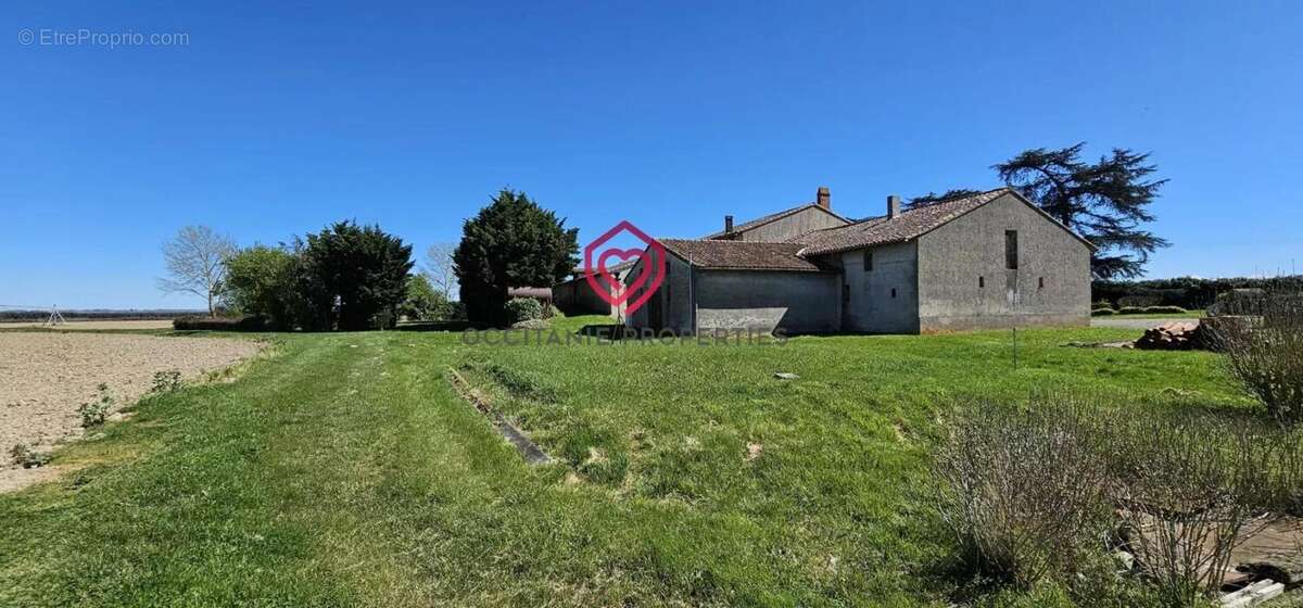 Maison à LABATUT