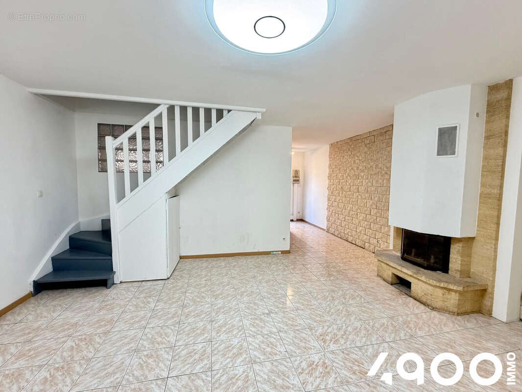 Maison à RIS-ORANGIS