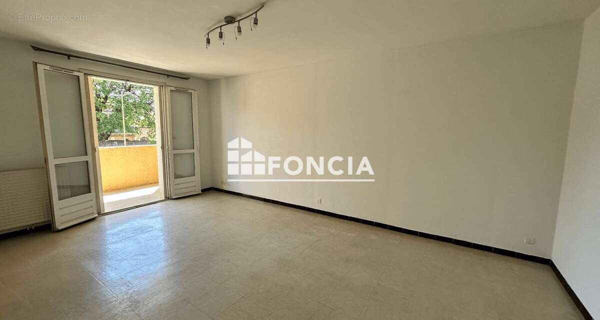 Appartement à UZES