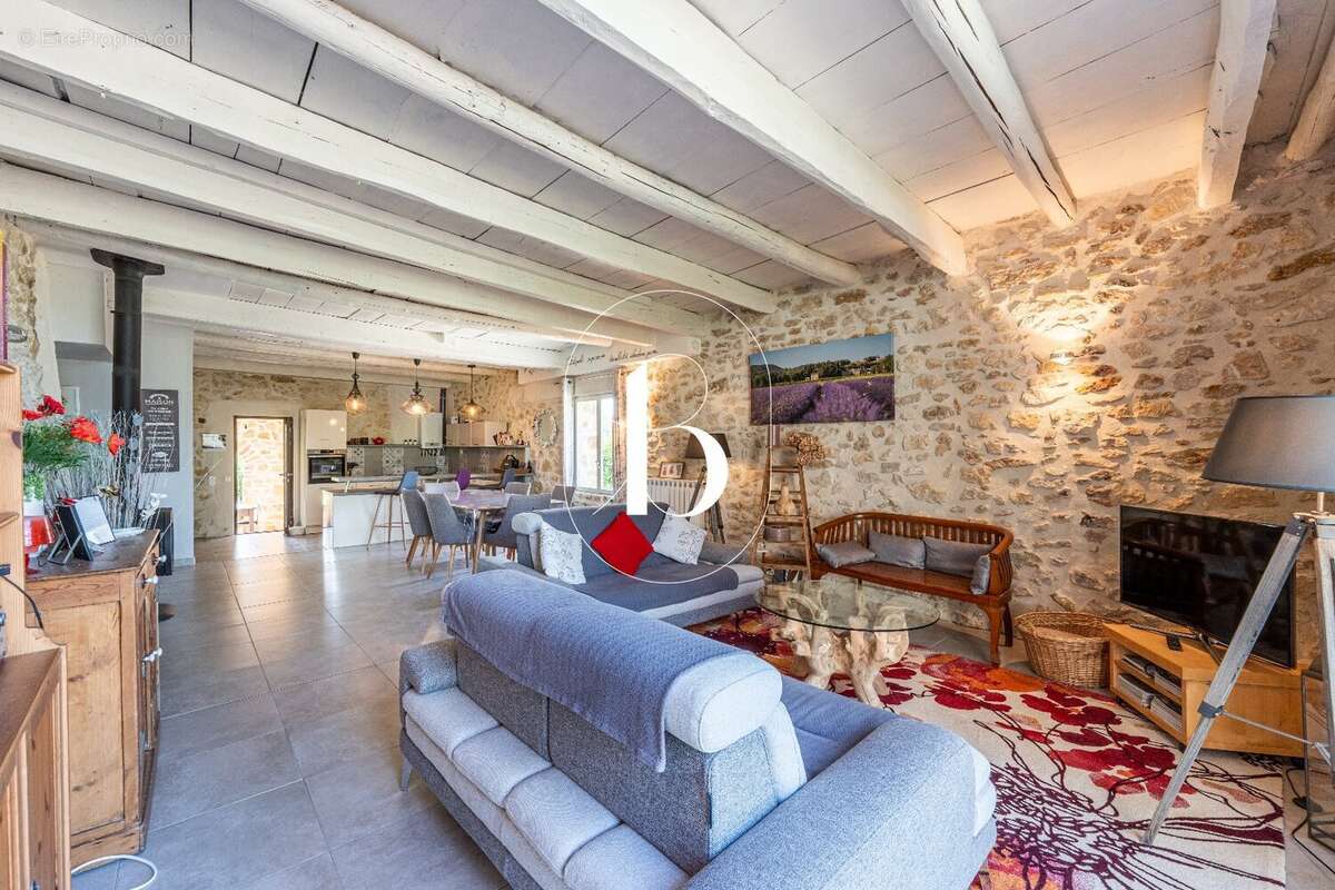 Maison à UZES