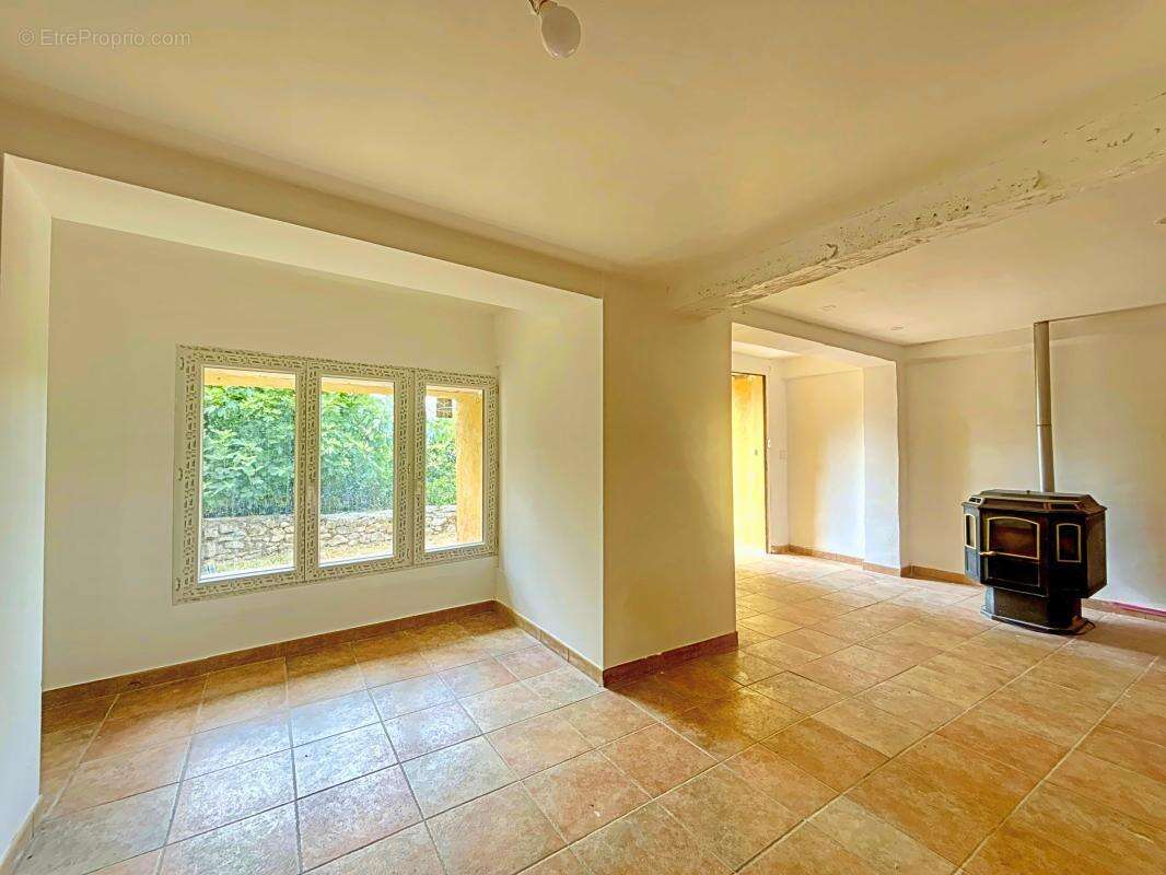 Maison 73 m² à Saint-Martin  - photo 2