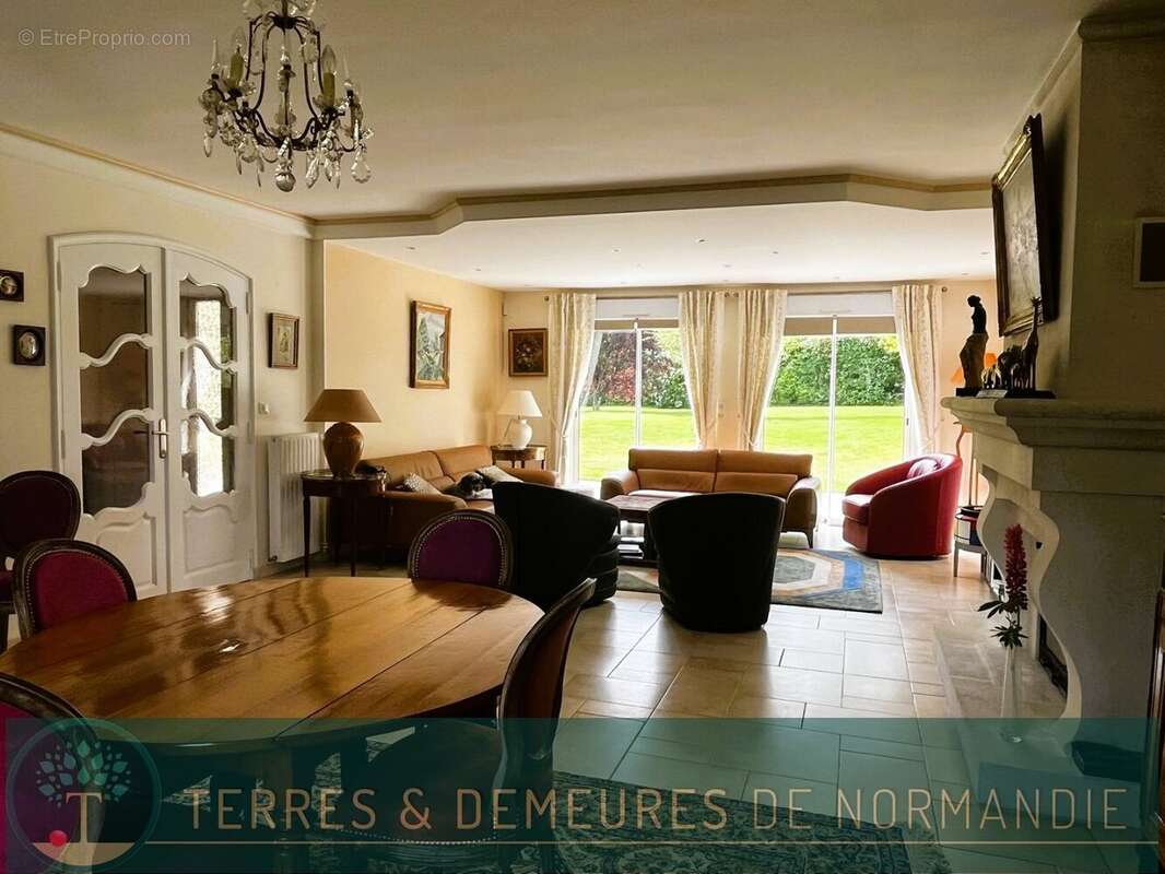 Maison à CORMEILLES