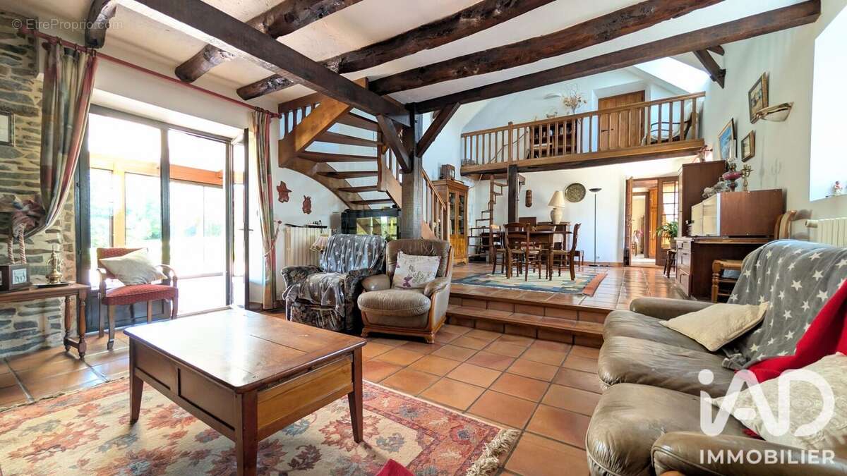 Maison 206 m² à Moreac  - photo 8