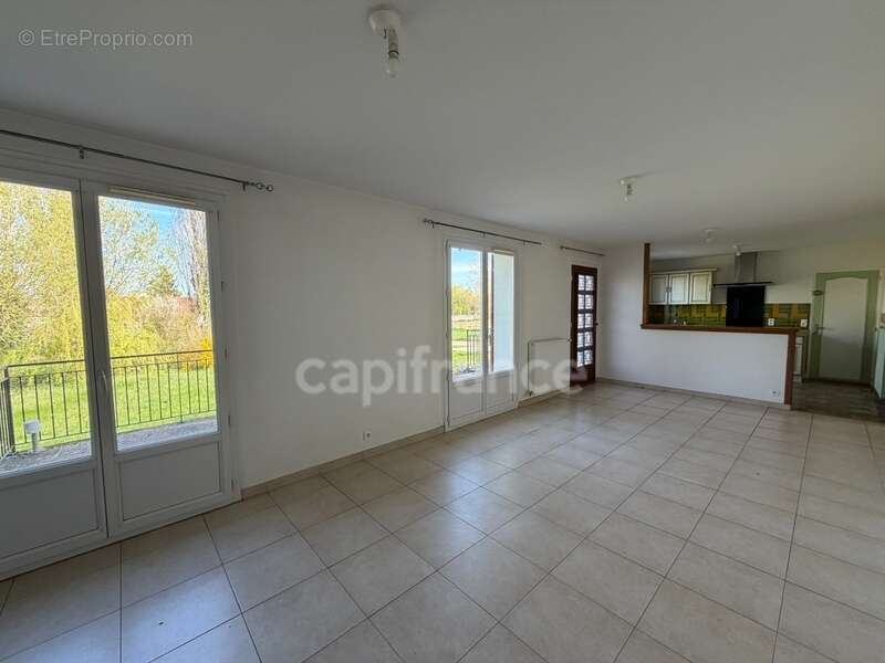 Maison à vendre 6 pièces PONTIGNY (89) de 136 M2 4 chambres Terrain garage plus bâtiment - photo 4