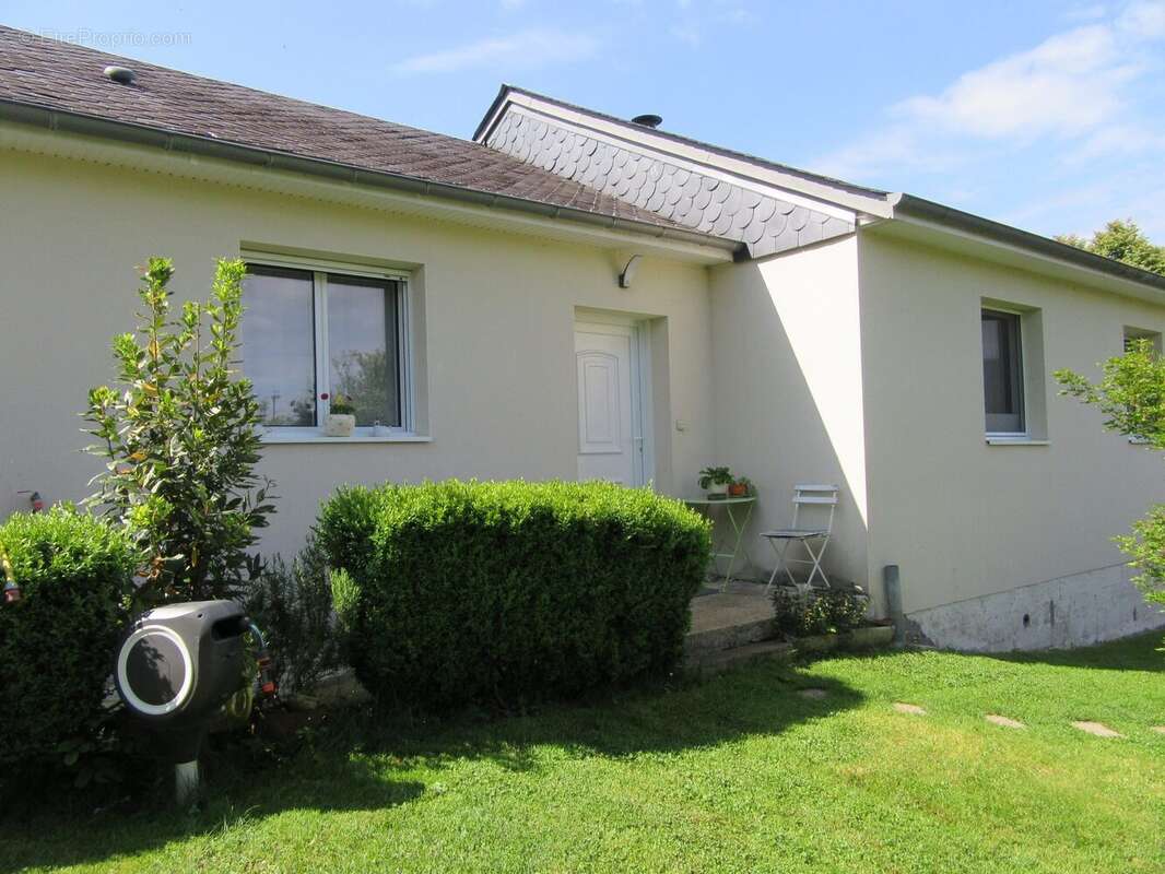 Maison à NAUVIALE