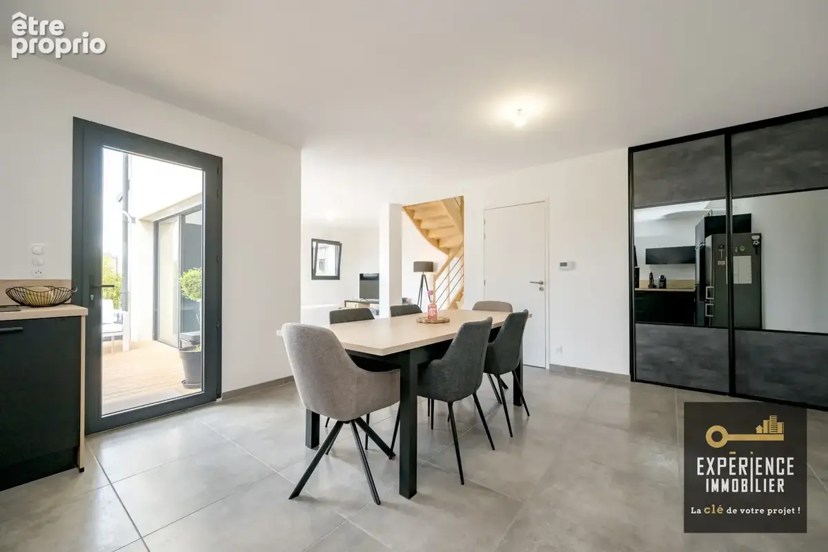 Maison neuve en plein bourg - photo 6
