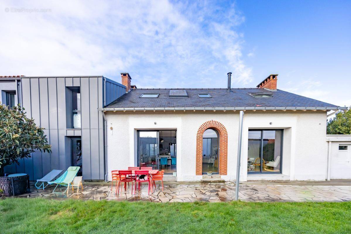 Maison à SAINT-SEBASTIEN-SUR-LOIRE