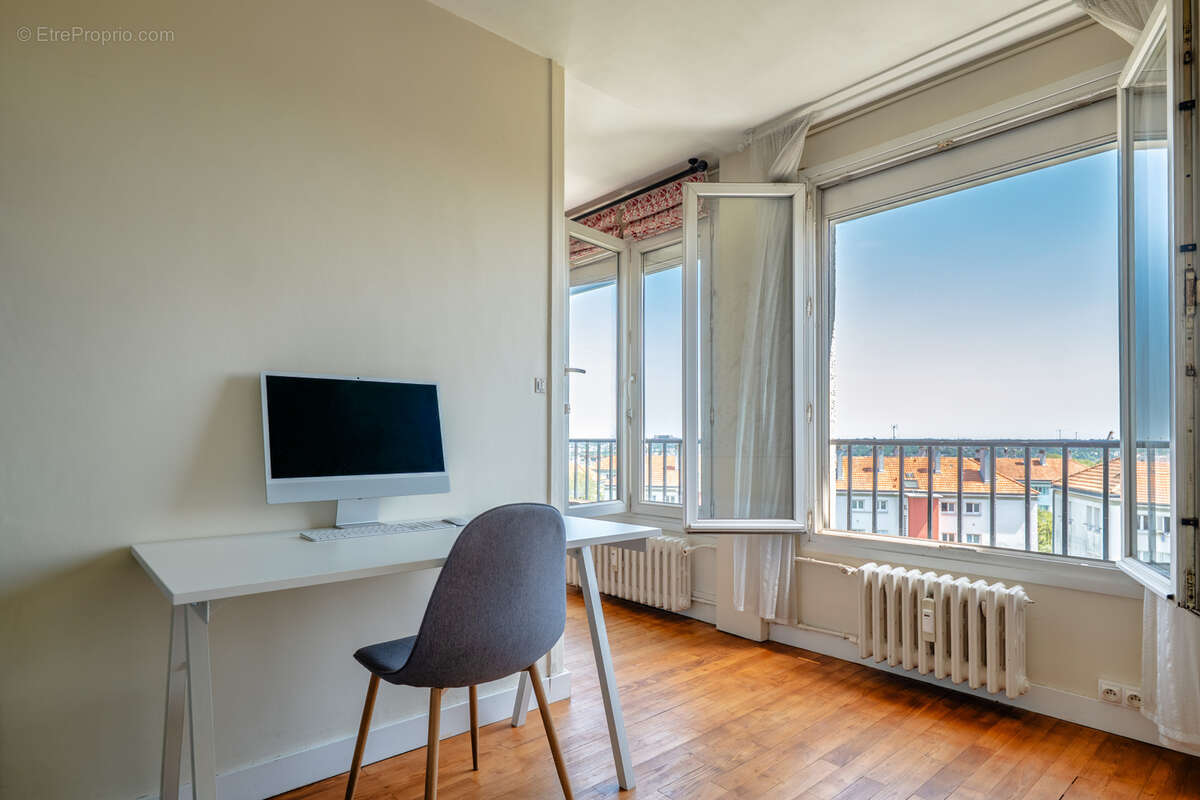 Appartement à NOGENT-SUR-MARNE